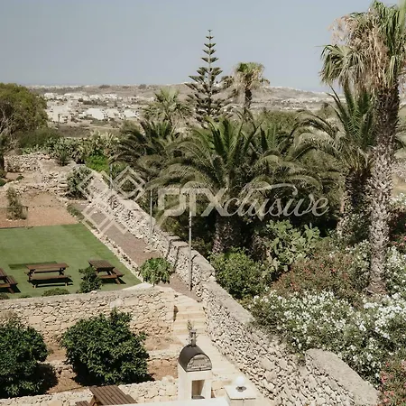 Daire Panorama Penthouse Ta Cenc Pool And Gozo Views *